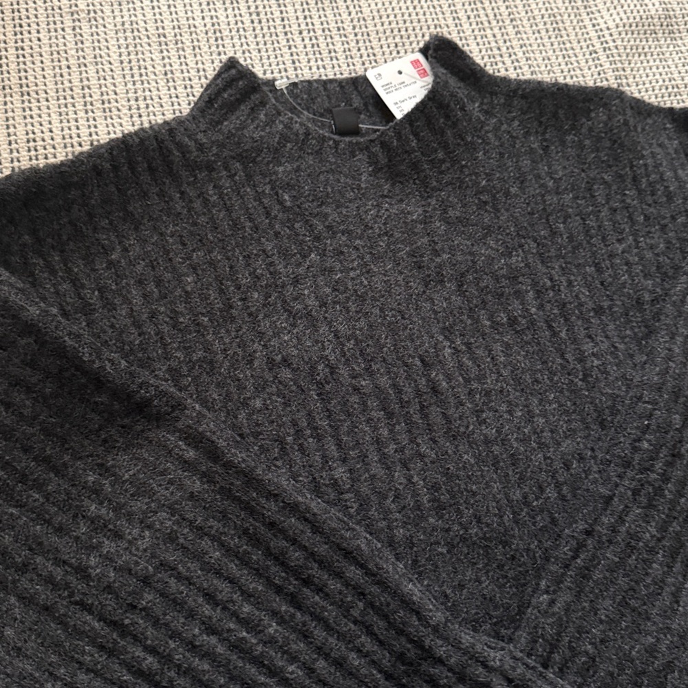 Women Souffle Yarn Mock Neck Sweater
